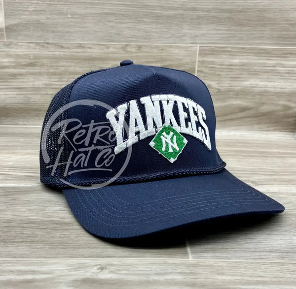 Vintage 90s New York Yankees (White Arch) Patch on Navy Meshback Truck